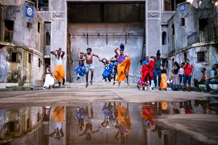 Dancing People with colourful clothes in cuba