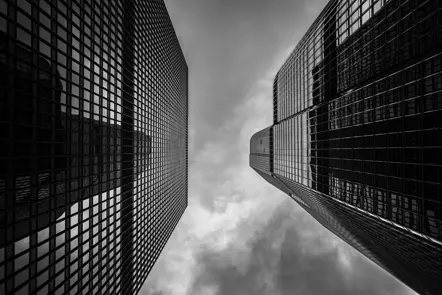 sky scraper b&w
