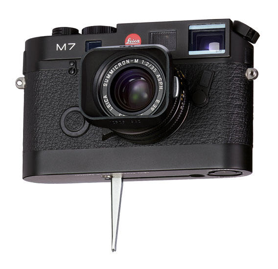 Leicavit M, black lacquered | Leica Camera Online Store UK