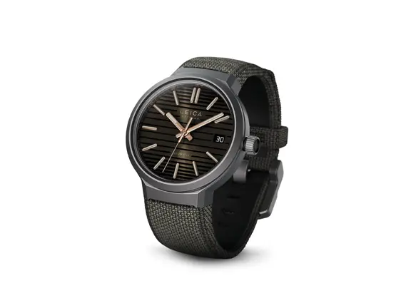 Leica_Watch_ZM_11_Coffee_Black_textile_strap_1920х1440_2_1.jpg
