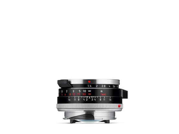 11300_Summilux-M_35_black_frontal_wo_cap.jpg