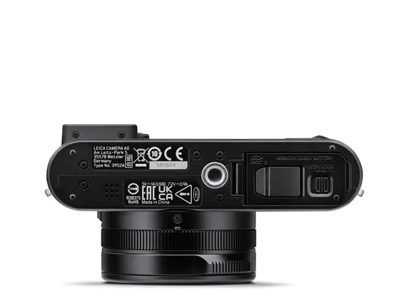 19191_D-Lux 8_bottom_1920px.jpg