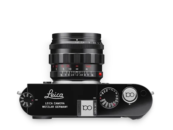 19692_Leica_Century_Soft-Release_Button_19693_Hot-Shoe-Cover_Kamera_M11_Glossy_1920px.webp