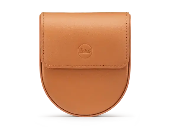 18598_Leica_Lux_Leather_Pouch_front_1920px.webp