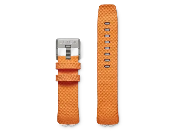 98168_Leica_ZM12_Orange_Clou_De_Paris_Strap_Titanium_Buckle_1920x1440.webp