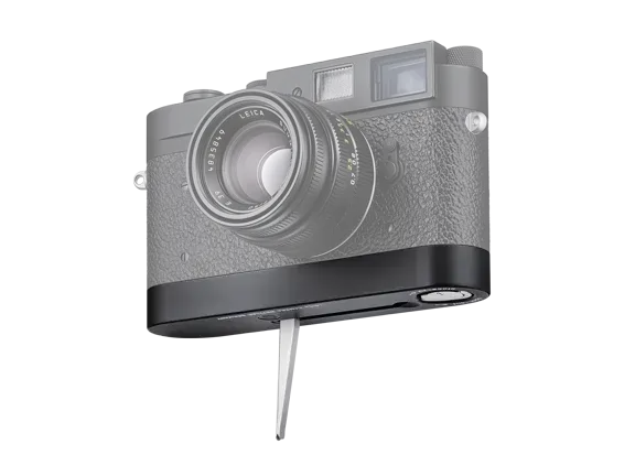 14676_Leicavit_M_black-paint_front_camera_open_1_HiRes.webp