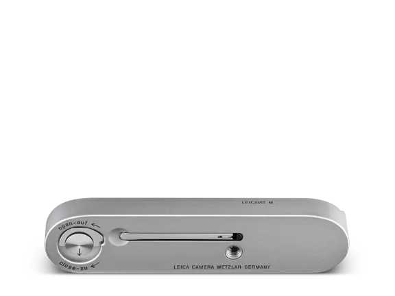 14677_Leicavit_M_silver-chrome_bottom_1920px.webp