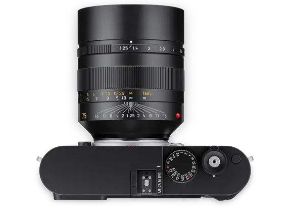 20229_Leica_M_EV1_top_11676_Noctilux-M_75_1920px.webp