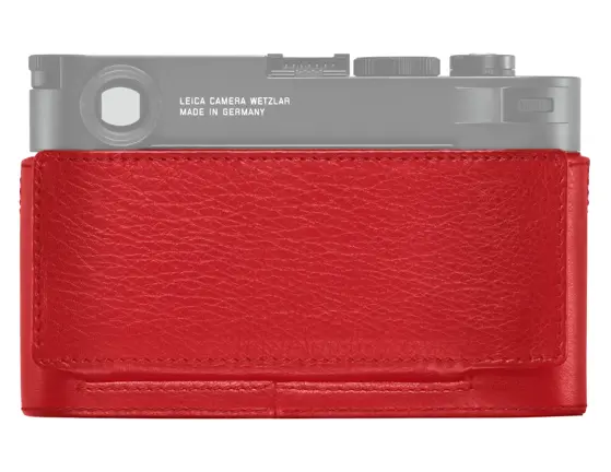 24022_Leica-M10_Protector_red_back_closed_RGB_1.jpg