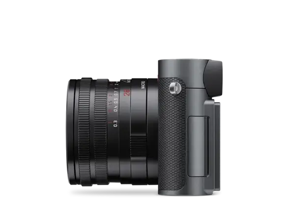 Leica Q3 Metal Gray left