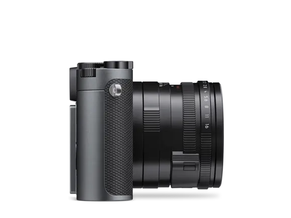 Leica Q3 Metal Gray right