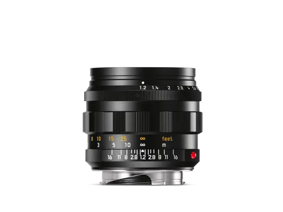 Noctilux-M_1_2-50_schwarz_Frontal_copy.png