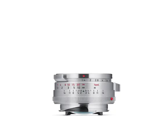 11301_Summilux-M_35_front_without_lens_hood_1920x1440px.jpg