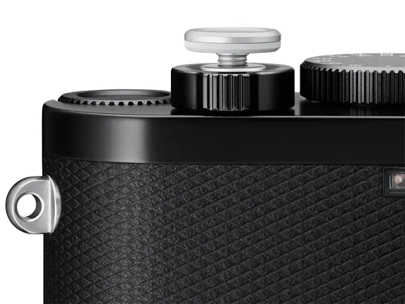 196-72_Soft_Release_Button_Camera_silver.jpg