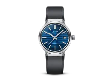 Leica_Watch_ZM_11_Midnight_Blue_rubber_strap_1920х1440.png