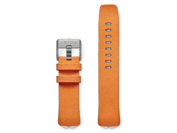 98167_Leica_ZM12_Orange_Clou_De_Paris_Strap_Titanium_Buckle_1920x1440.webp
