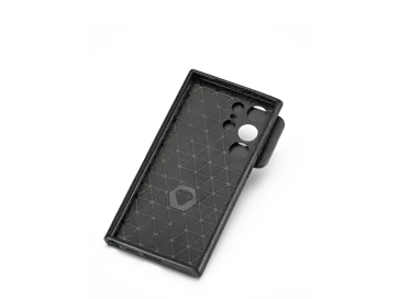 Leica-Ollin_Snapcase-Samsung_noPhone_sRGB_1920x1440.png