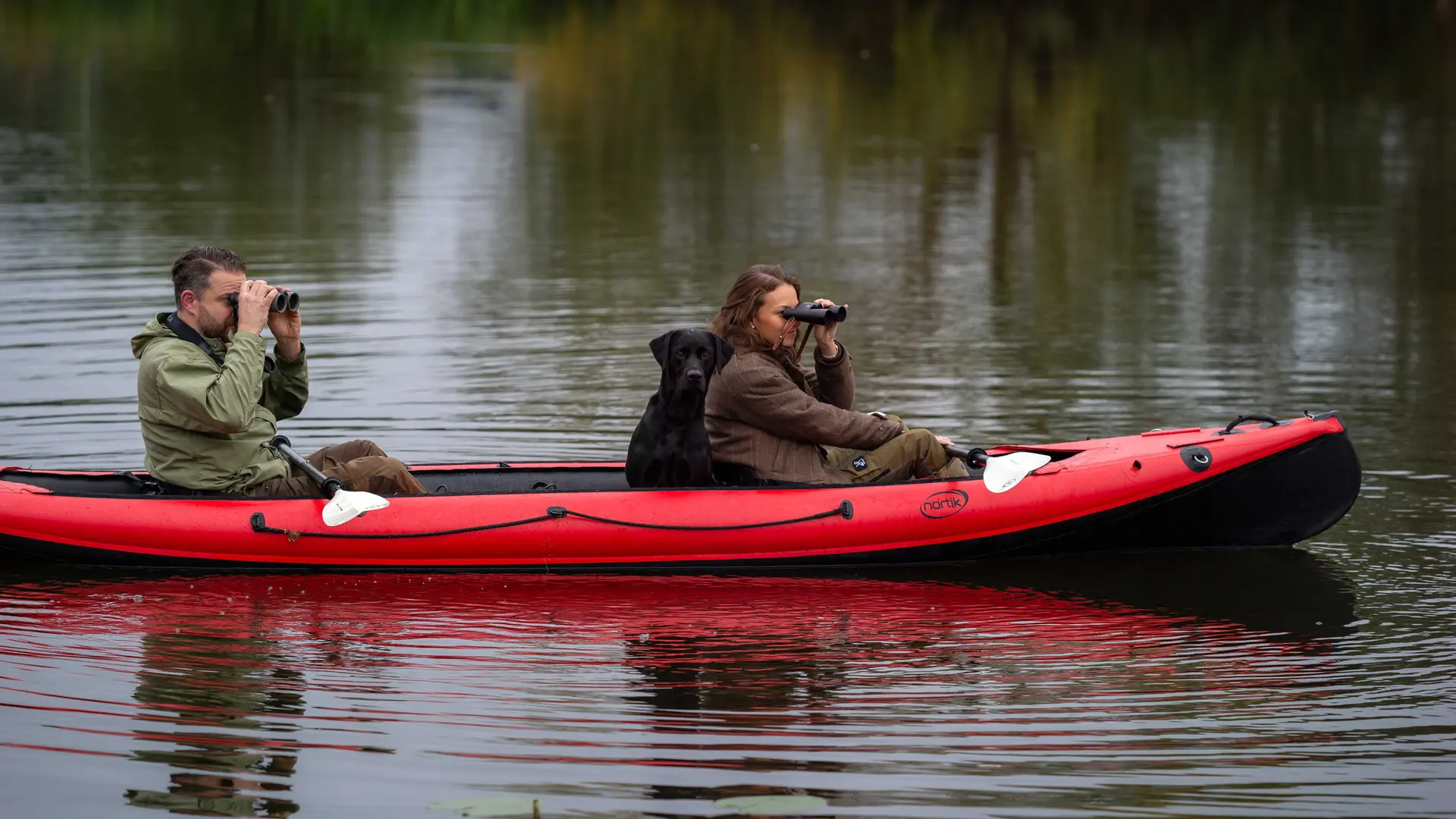 Wer-die-Natur-liebt-wird-von-Leica-Ferngläsern-begeistert-sein_Content_Parallax_2400x1350.jpeg
