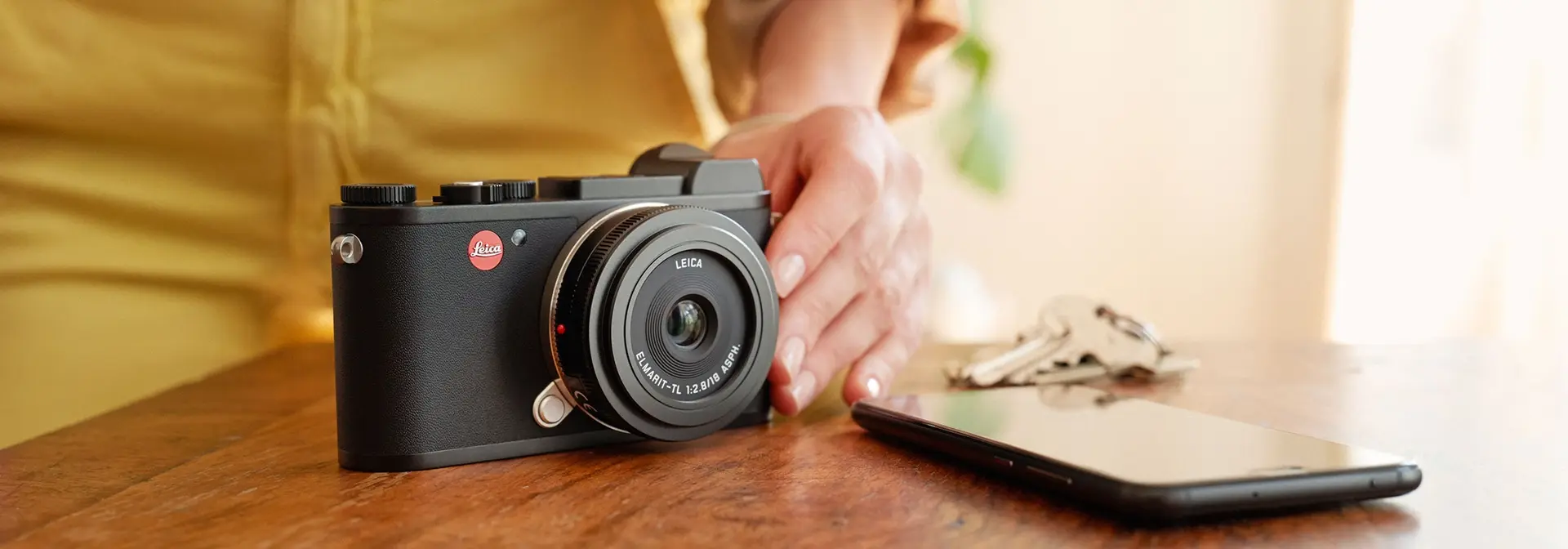 Leica CL - Overview