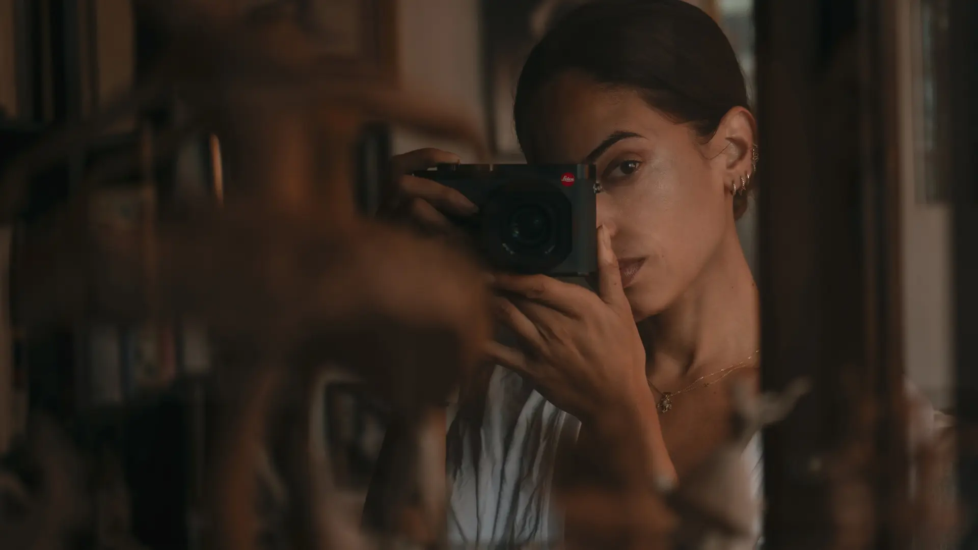 Q3 43 in the hand of a woman