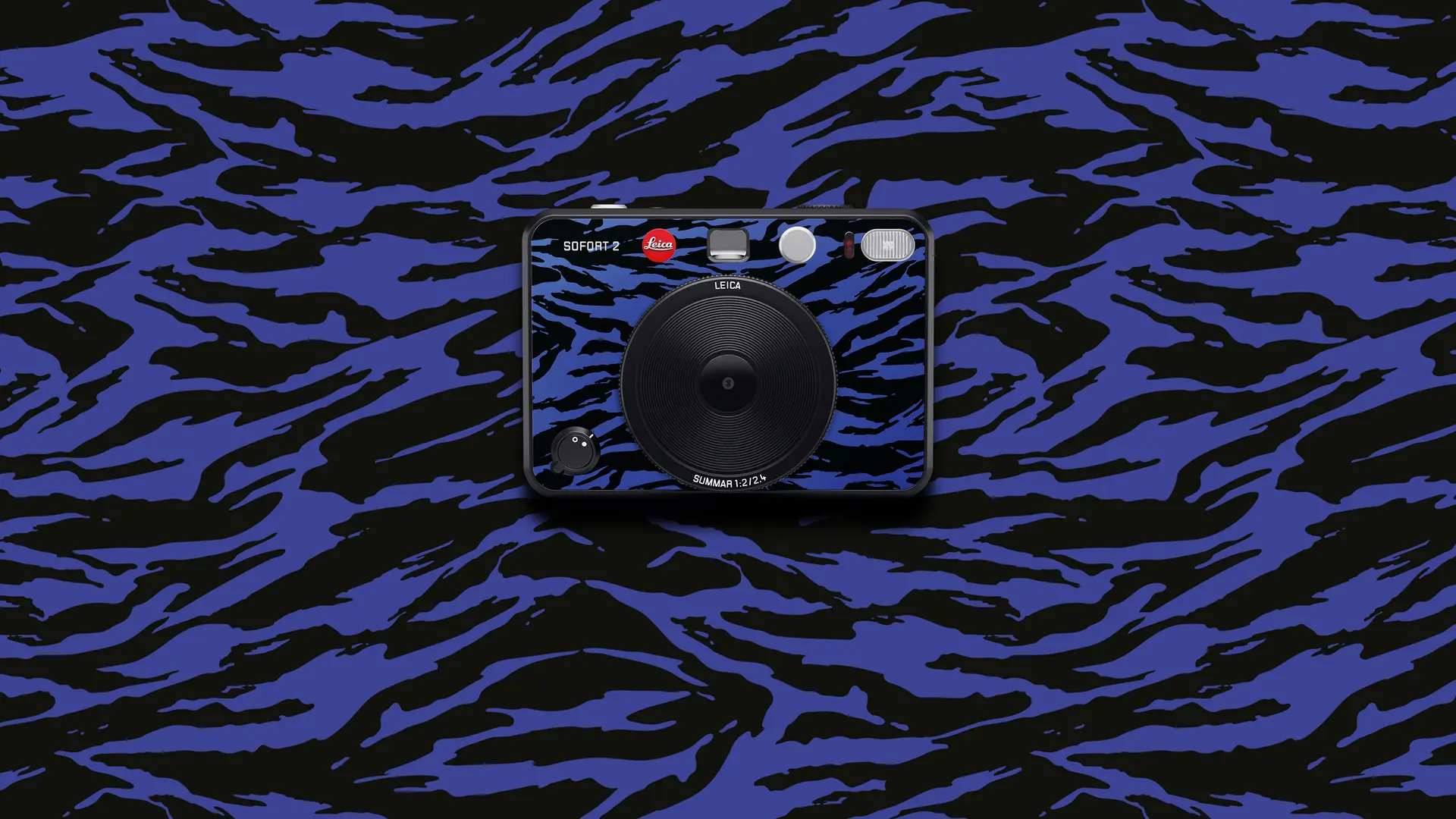Leica Sofort 2 Burton Edition.