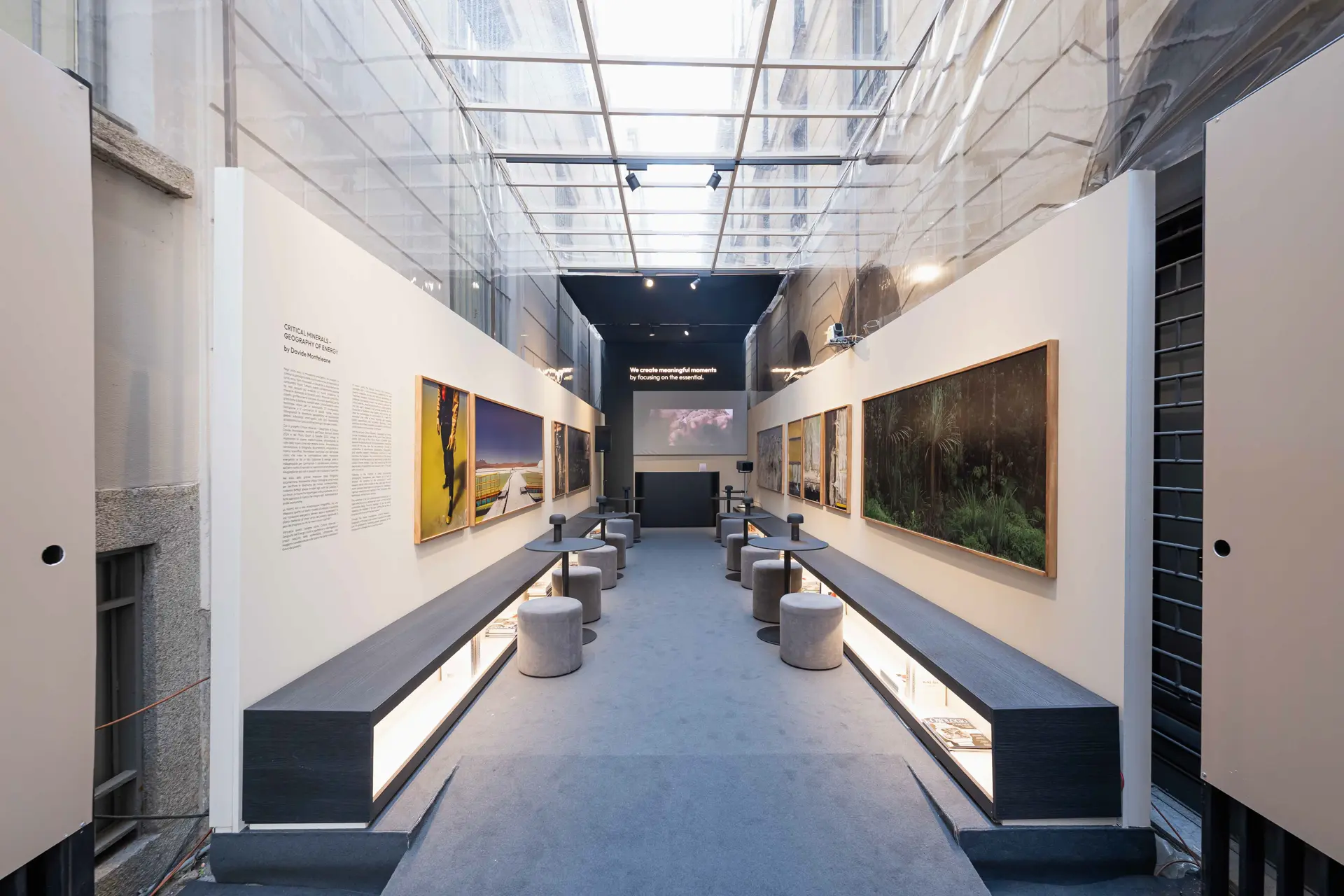 Photo exhibition by Davide Monteleone in Milan