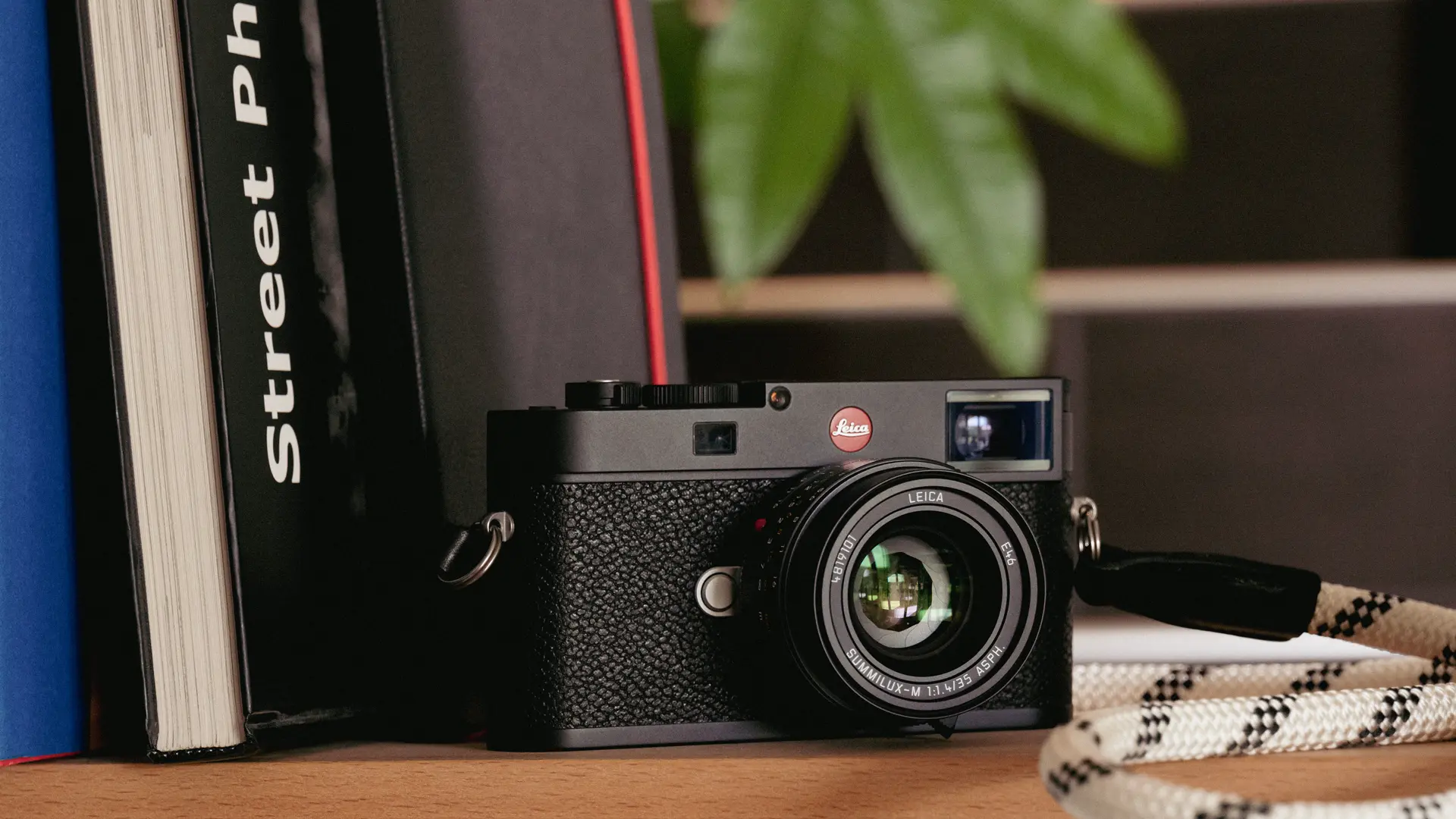 Leica M on a table