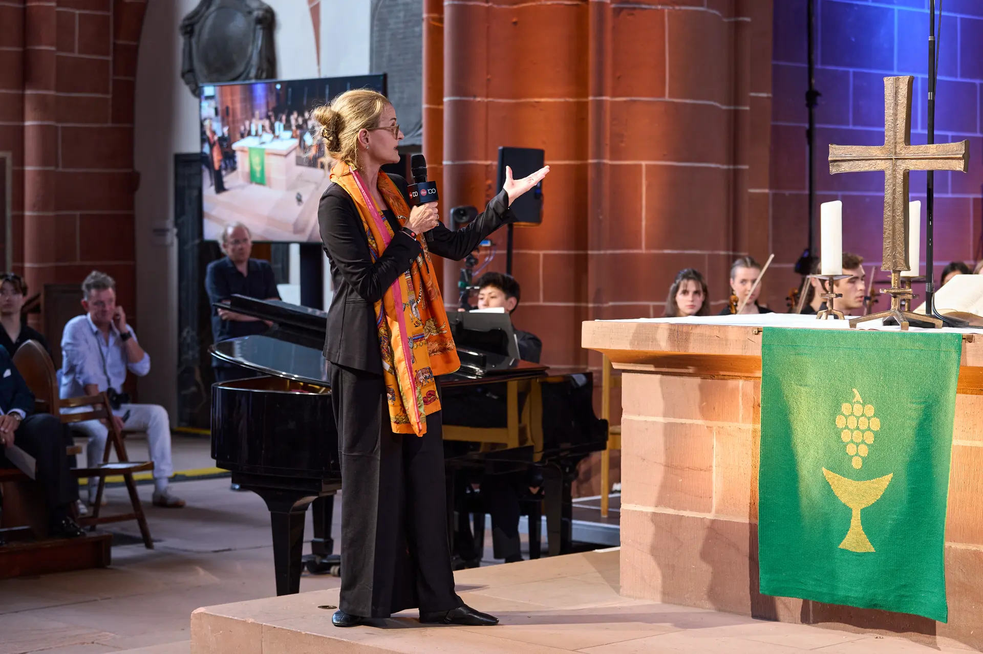 Leica Century Celebration Wetzlar Karin Rehn-Kaufmann at the opening speech in Wetzlar Cathedral
