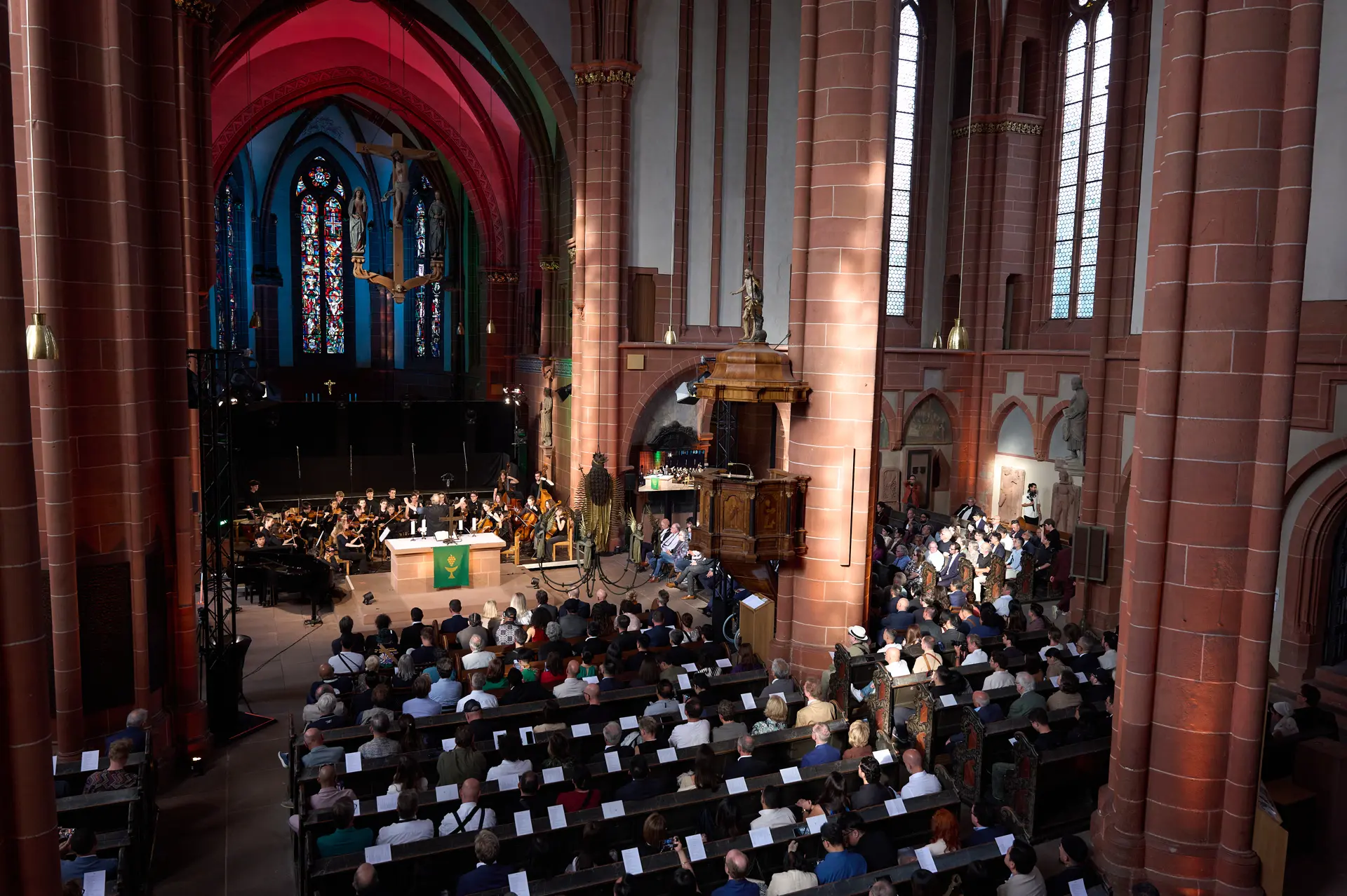 Leica Century Celebration Wetzlar choir and musicians in Wetzlar Cathedral