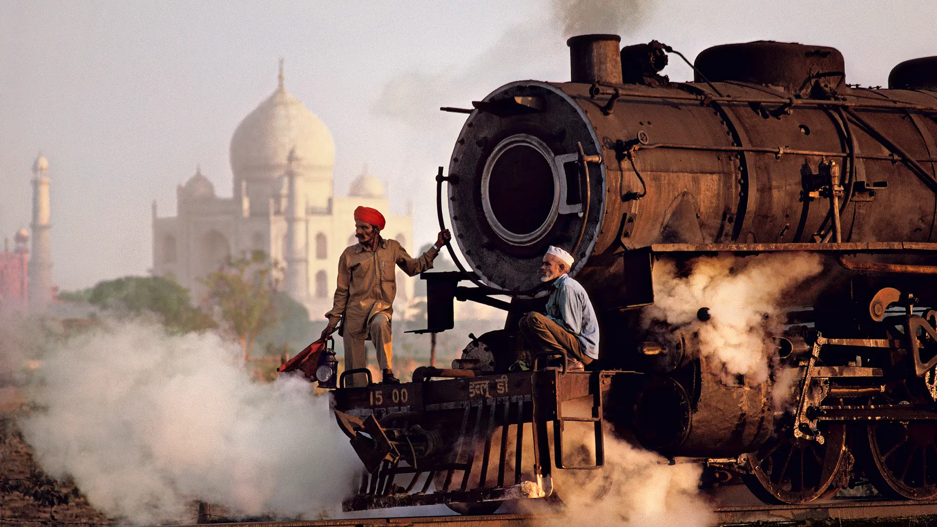 Locomotive with 2 men in front