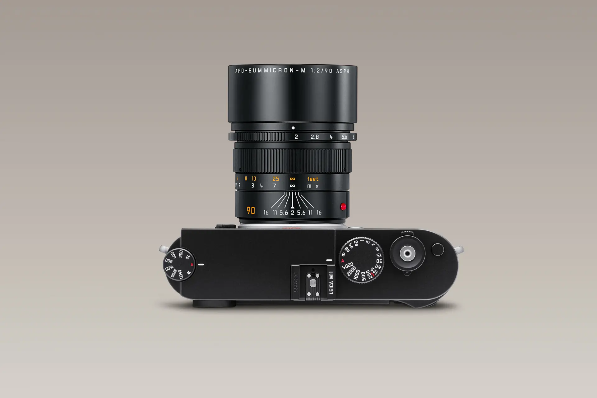 APO-Summicron-M 90 f/2 ASPH on a camera