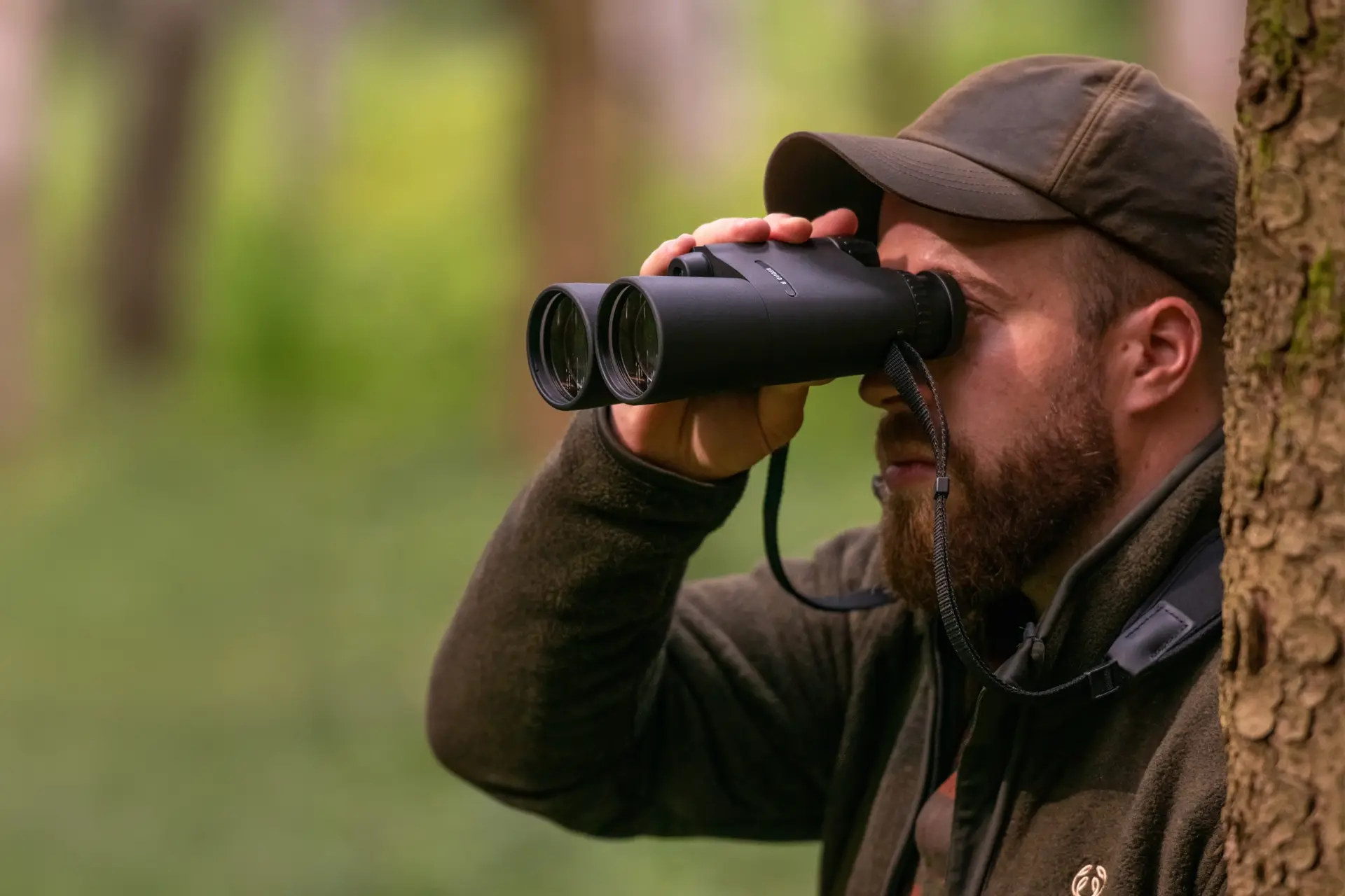 Hunter is using his Leica Geovid R 8x56