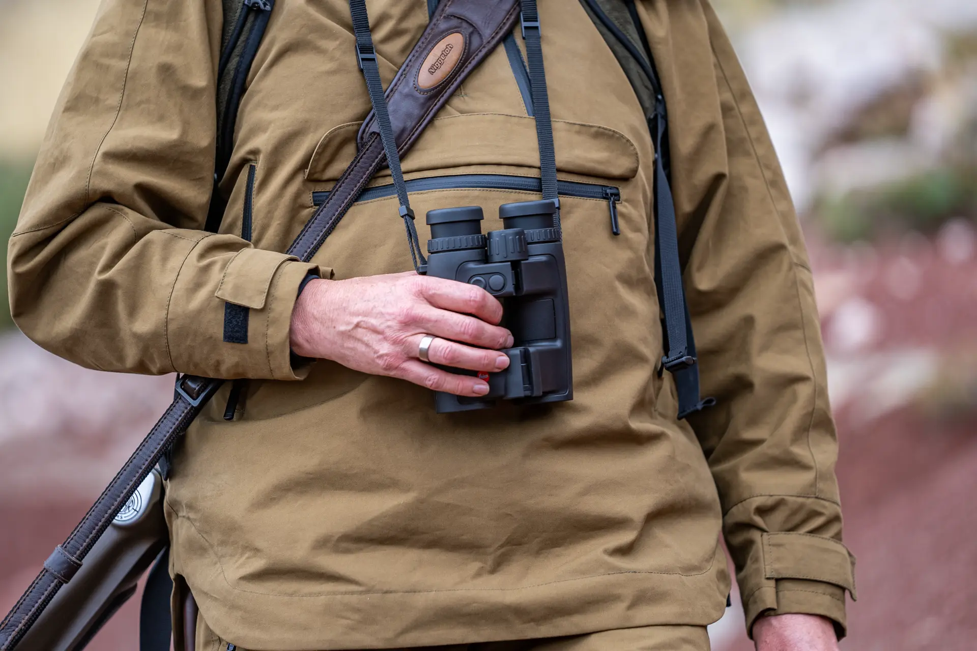 Leica Geovid Pro and a hunter