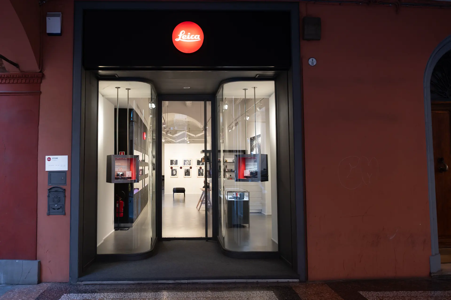 Leica Store Bologna entrance