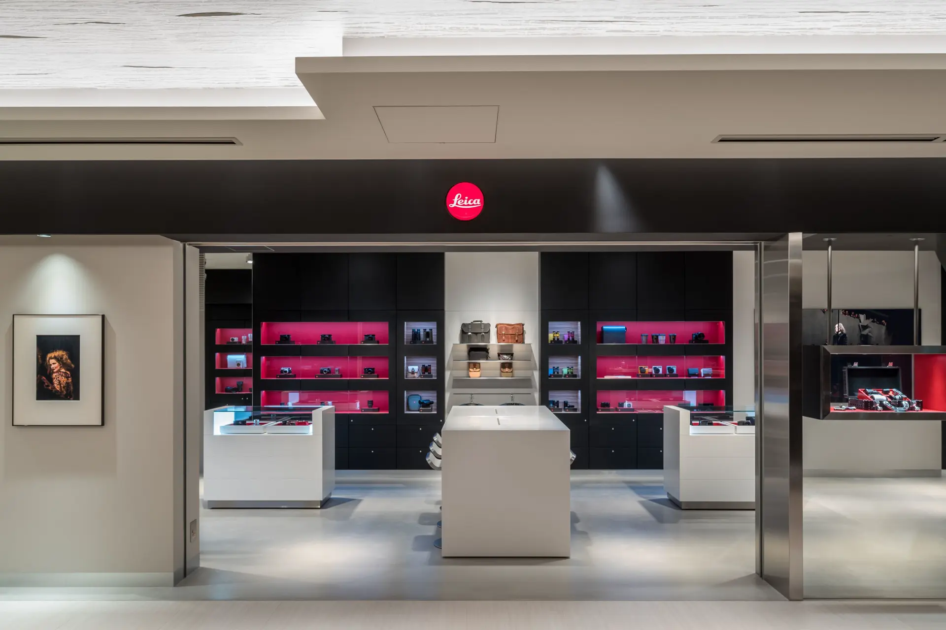 Leica Store Tokyo Ginza Six