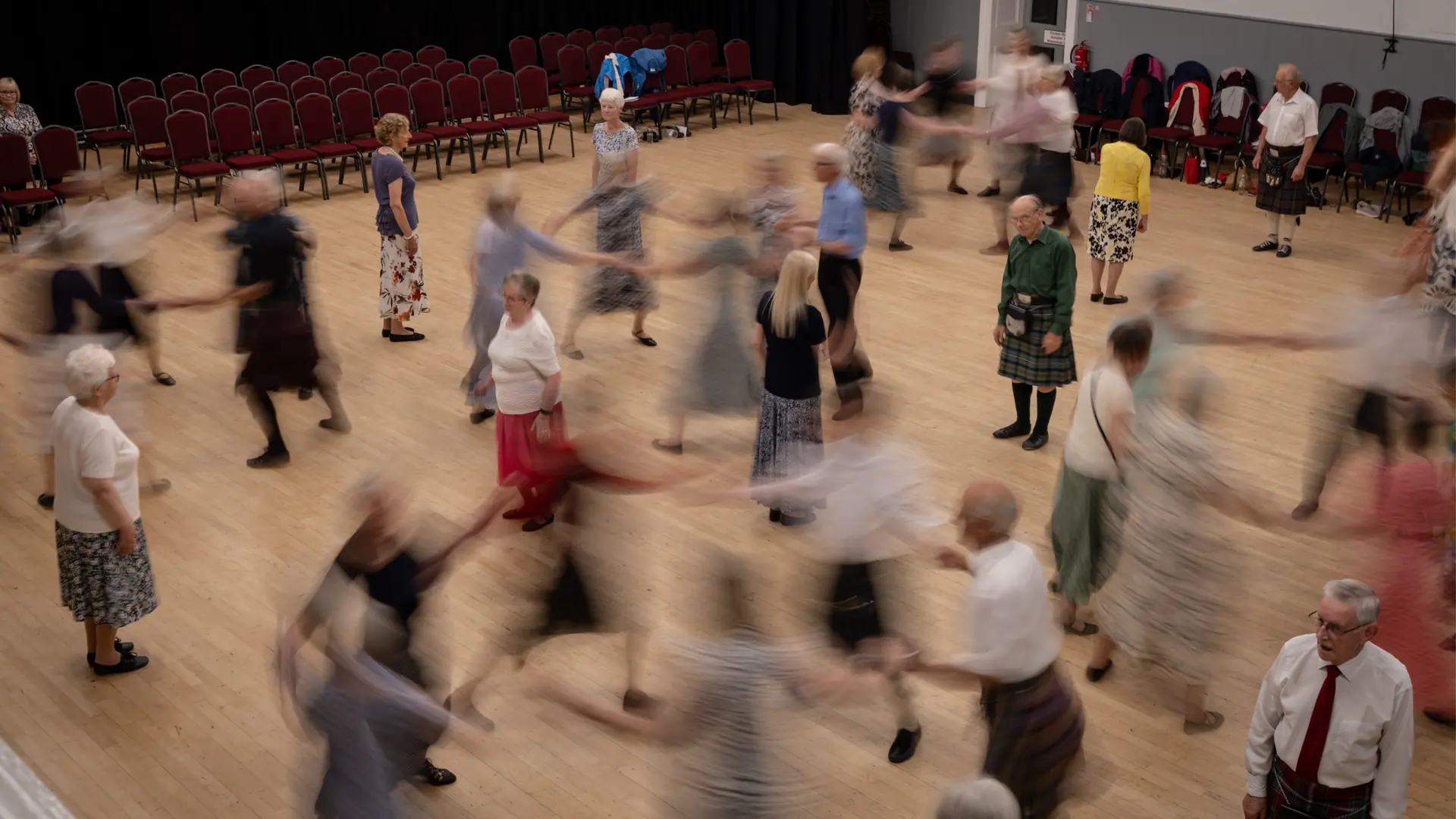People dancing