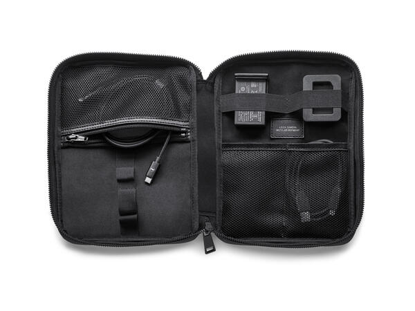 19674_Leica_pouch_2_1920px.jpg