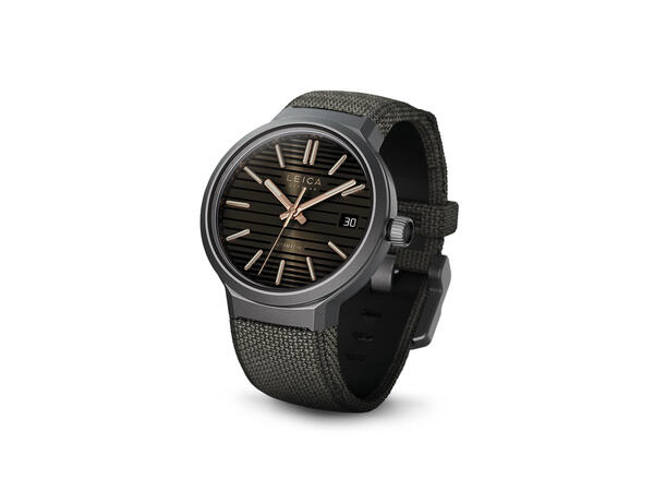 Leica_Watch_ZM_11_Coffee_Black_textile_strap_1920х1440_2_1.jpg