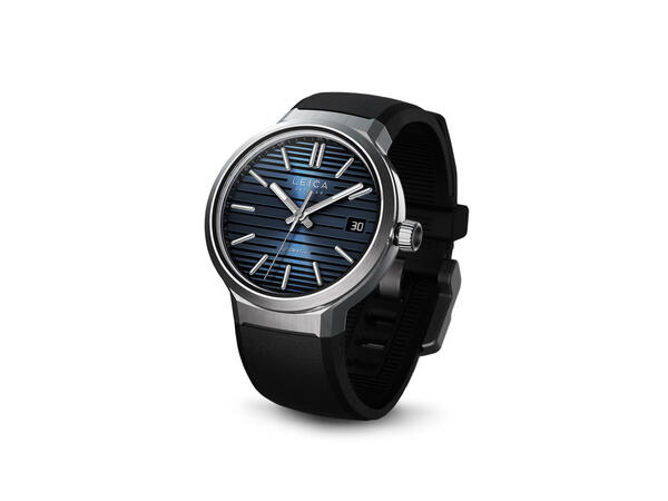 Leica_Watch_ZM_11_Midnight_Blue_rubber_strap_1920х1440_2.jpg