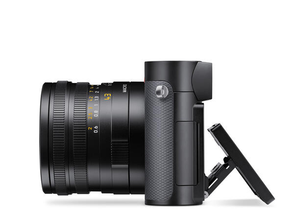 19084_Leica_Q3_43_left_monitor_open_1920px.jpg