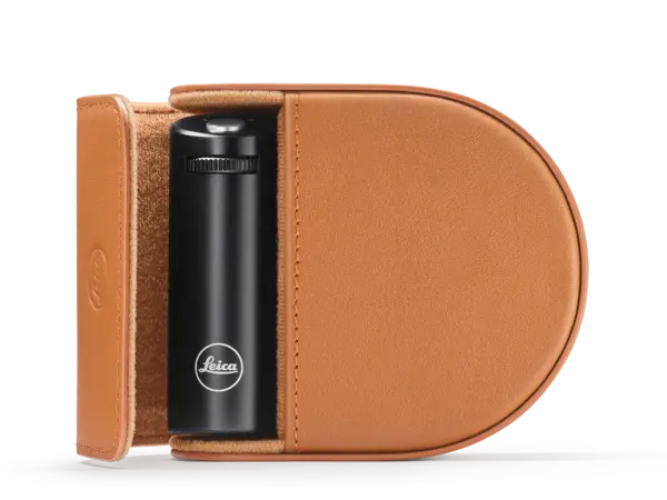 18598_Leica_Lux_Leather_Pouch_front_quer_1920px.webp