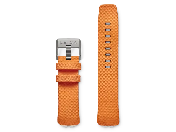 98167_Leica_ZM12_Orange_Clou_De_Paris_Strap_Titanium_Buckle_1920x1440.webp