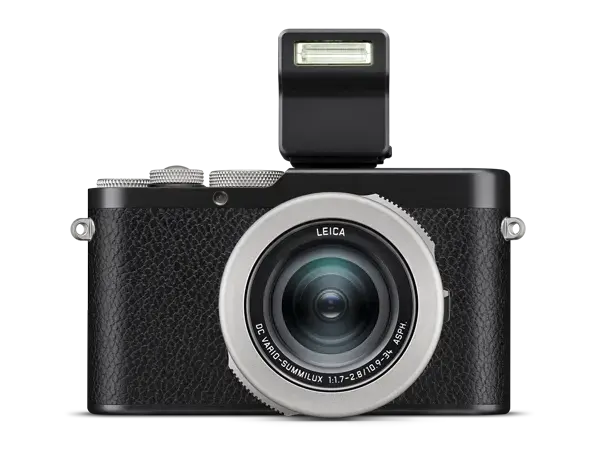 19197_D-Lux 8_100 YEARS OF LEICA_front_flash_1920px.webp