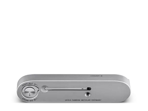 14677_Leicavit_M_silver-chrome_bottom_1920px.webp