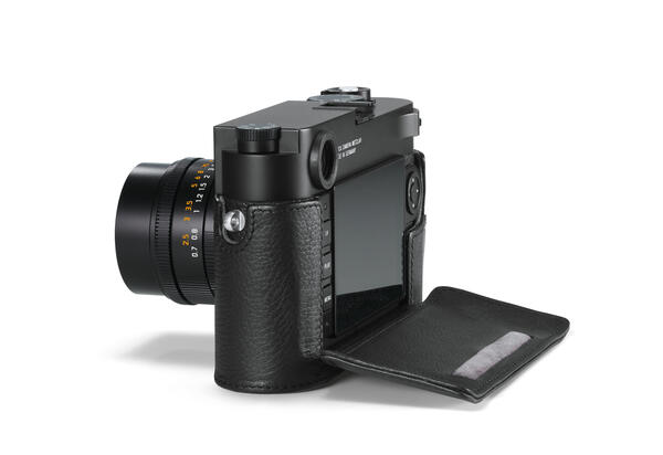 Leica-M10_Protector_black_open.jpg