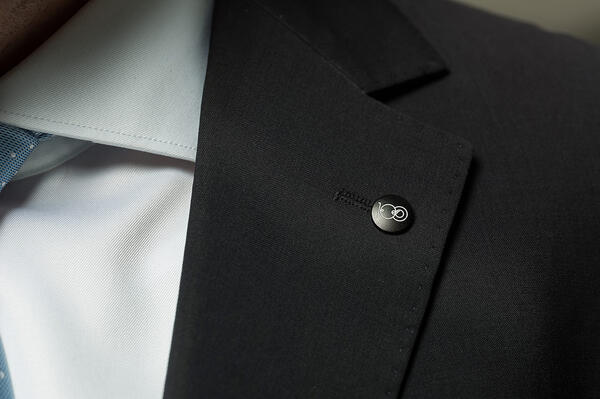 Leica_Release_Buttons_658d11fe3b4781.jpg