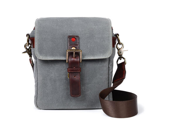 14922_ONA_Bond_Street_Smoke_Front_Strap_leica.jpg