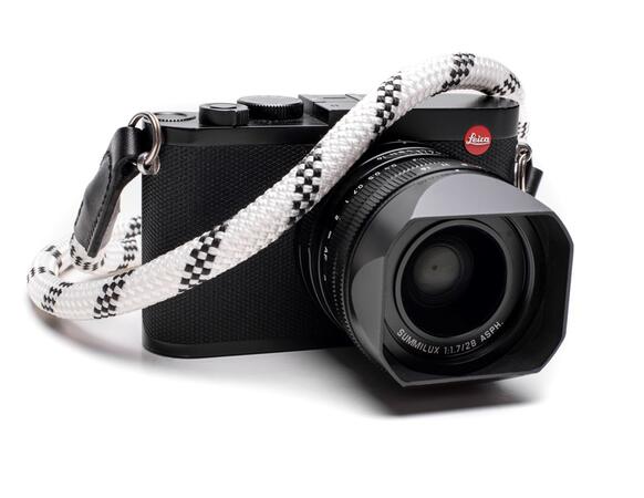 White and Black_Camera.jpg