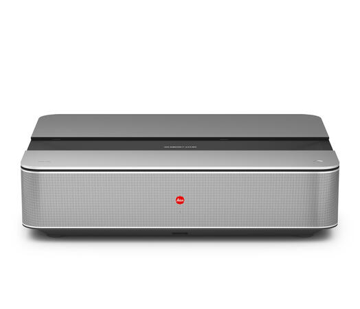 LeicaCine1_Front_Top_Open_v004_JO.jpg