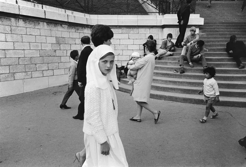© Joel Meyerowitz_Paris, France, 1967